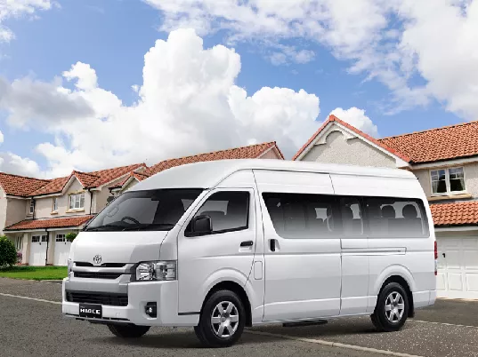 Over Kredit Hiace Commuter